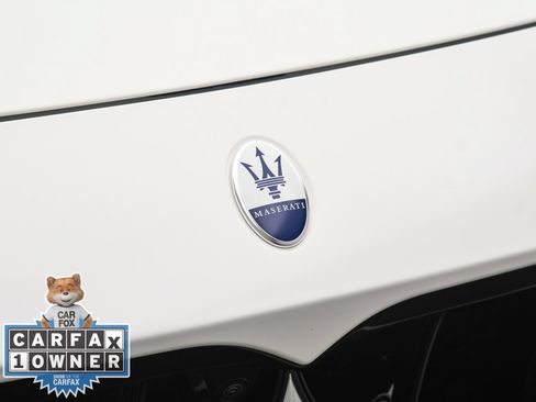 Used 2025 Maserati Grecale Modena AWD/4WD image 25