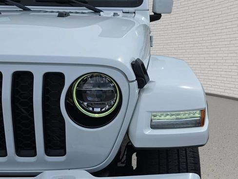 Used 2022 Jeep Gladiator Overland AWD/4WD image 30