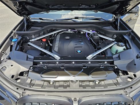 New 2026 BMW X7 xDrive40i w/ M Sport Package image 25