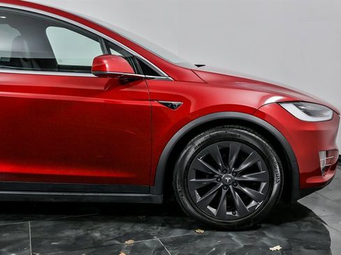 Used 2018 Tesla Model X 100D image 12