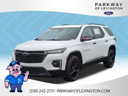Used 2023 Chevrolet Traverse Premier w/ Redline Edition FWD image 1