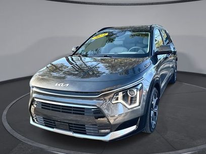 Used 2024 Kia Niro EX Touring