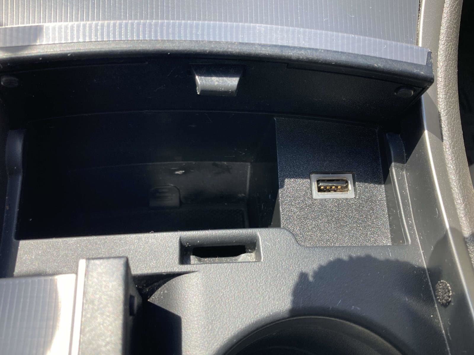 Used 2017 Lincoln MKZ Premiere FWD image 24