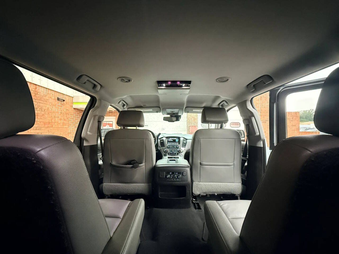 Used 2019 Chevrolet Suburban LT w/ Luxury Package AWD/4WD image 33
