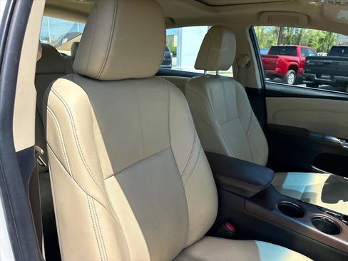 Used 2015 Toyota Avalon Limited FWD image 6