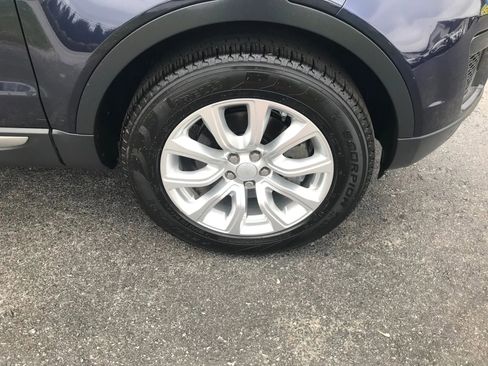 Used 2018 Land Rover Range Rover Evoque image 44