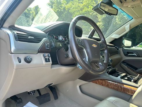 Used 2020 Chevrolet Tahoe Premier RWD image 10