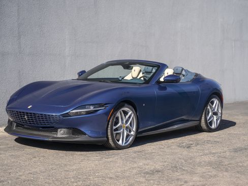 Certified 2025 Ferrari Roma Spider image 1