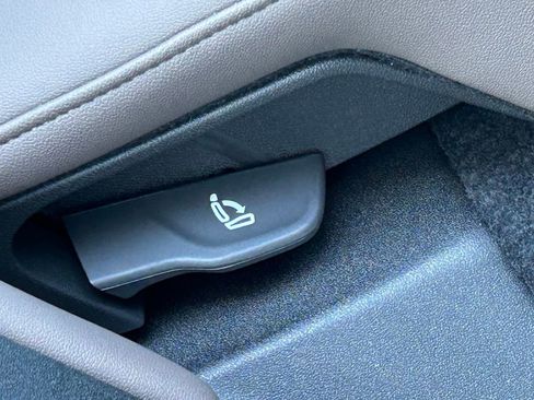 New 2025 Audi Q5 Premium Plus image 48