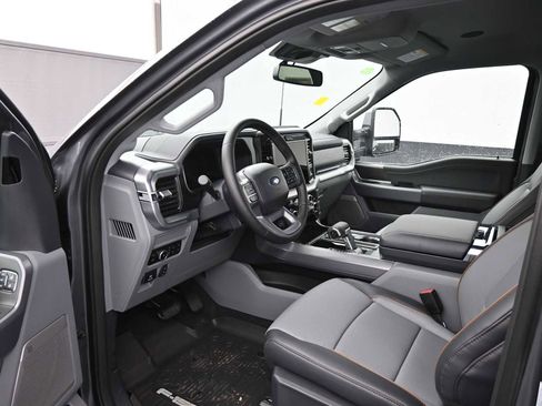 New 2025 Ford F150 Lariat w/ Equipment Group 502A High image 28