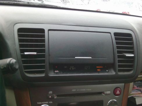 Used 2005 Subaru Outback 3.0R L.L. Bean image 10