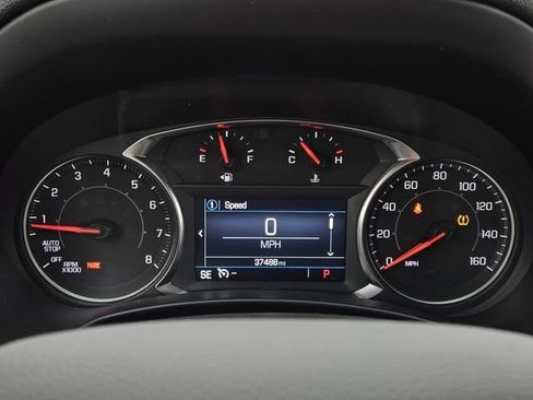 Used 2024 GMC Terrain SLE image 16