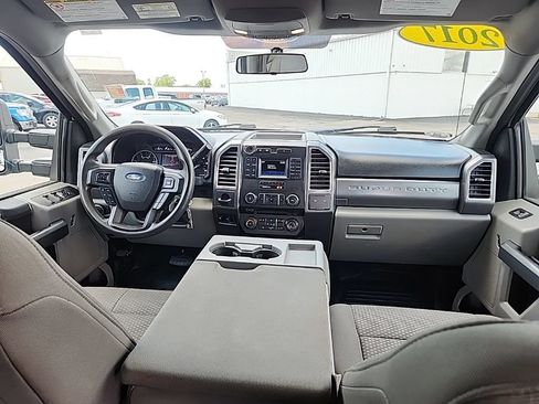 Used 2017 Ford F250 XLT AWD/4WD image 33