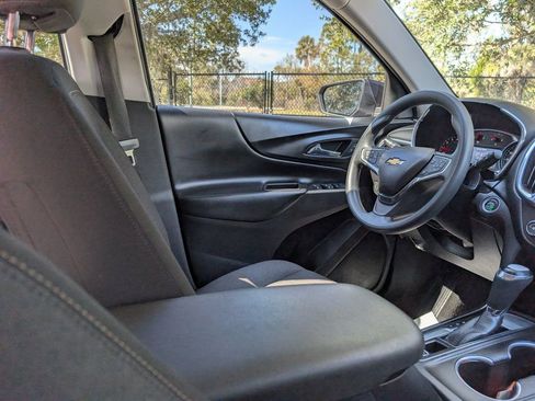 Used 2019 Chevrolet Equinox LT image 10