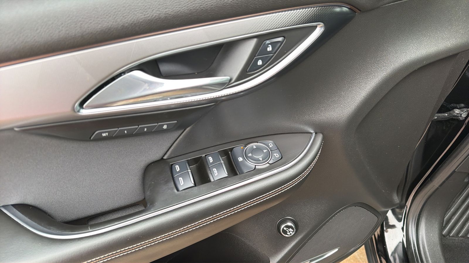 Used 2024 Buick Envision Sport Touring AWD/4WD image 23
