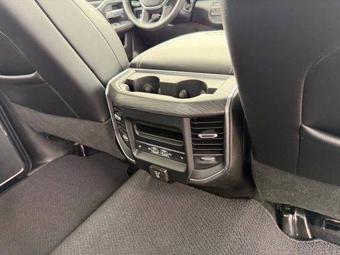 Used 2024 RAM 2500 Laramie w/ Night Edition image 38