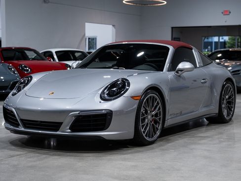 Used 2017 Porsche 911 Targa 4S AWD/4WD image 11