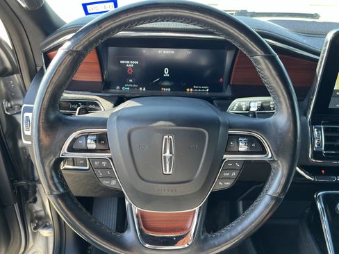 Used 2021 Lincoln Navigator Reserve image 23