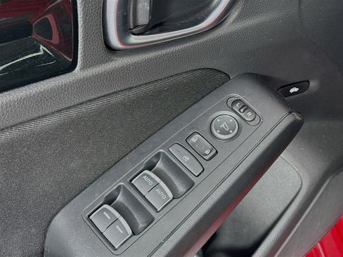 Certified 2023 Honda Civic EX image 17