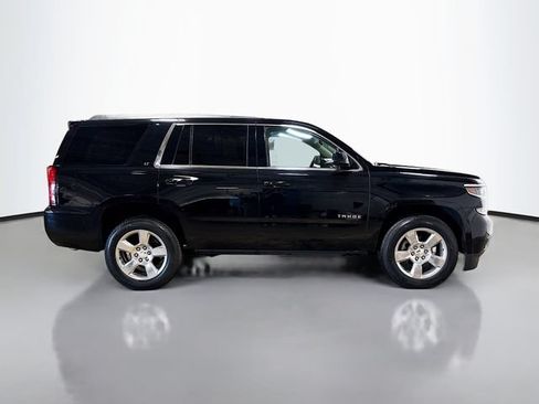Used 2017 Chevrolet Tahoe LT w/ Luxury Package AWD/4WD image 5