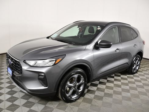 Used 2025 Ford Escape ST-Line AWD/4WD image 10