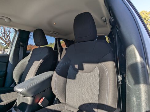 Certified 2021 Jeep Cherokee Latitude image 9