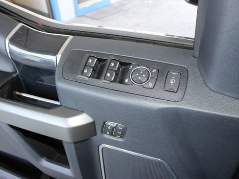 Used 2022 Ford F250 Platinum w/ Tremor Off-Road Package AWD/4WD image 22