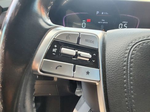 Used 2023 Kia Telluride S image 12