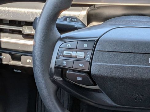 Used 2025 Kia K4 FWD image 17