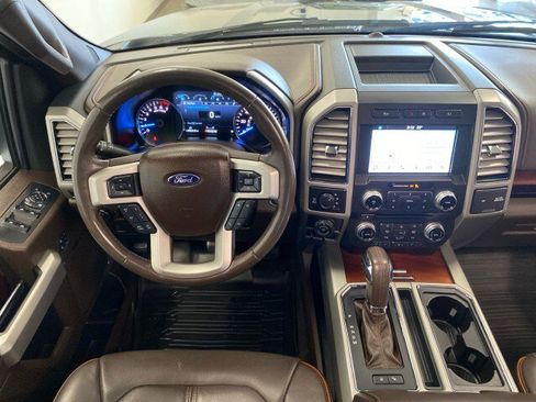 Used 2017 Ford F150 King Ranch image 10