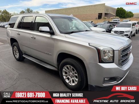 Used 2017 GMC Yukon SLT AWD/4WD image 8