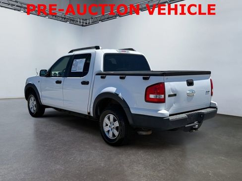 Used 2007 Ford Explorer Sport Trac XLT AWD/4WD image 5