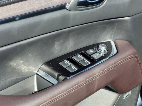 Used 2023 MAZDA CX-5 Signature image 11