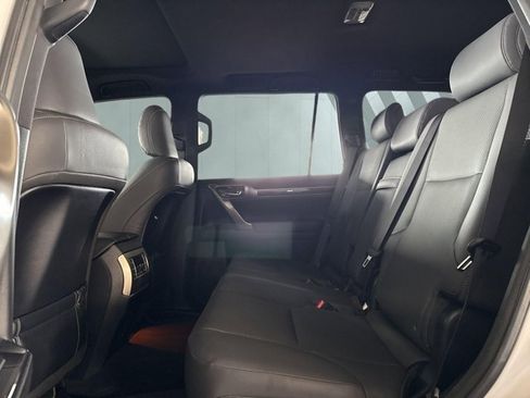 Used 2020 Lexus GX 460 Premium w/ Premium Package AWD/4WD image 11