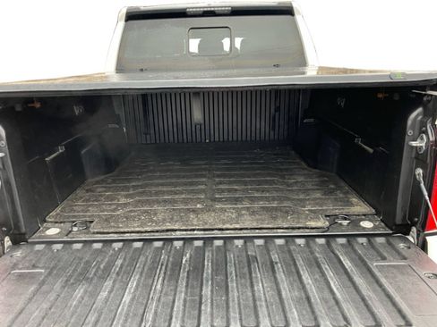 Used 2024 Toyota Tacoma SR5 AWD/4WD image 10