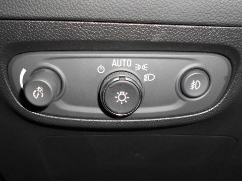 Used 2022 Buick Encore GX Select w/ Sport Touring Package image 14