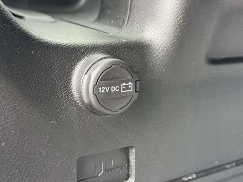 Used 2021 Jeep Wrangler Unlimited Sahara AWD/4WD image 12