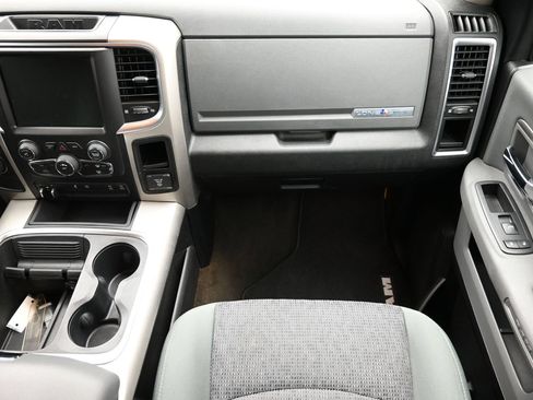 Used 2016 RAM 1500 Lone Star RWD image 40