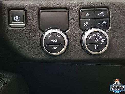 Used 2024 GMC Sierra 1500 SLT RWD image 18