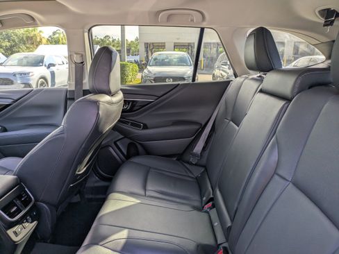 Used 2023 Subaru Outback Limited image 12