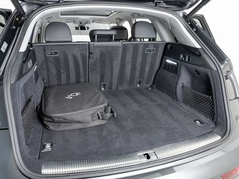 Used 2020 Audi Q5 e Premium Plus image 26