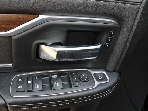 Certified 2022 RAM 2500 Laramie image 25