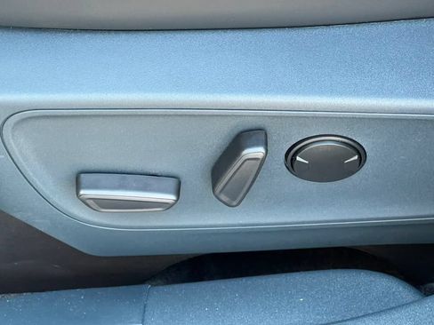 Used 2026 Ford Maverick Lariat w/ Black Appearance Package AWD/4WD image 12