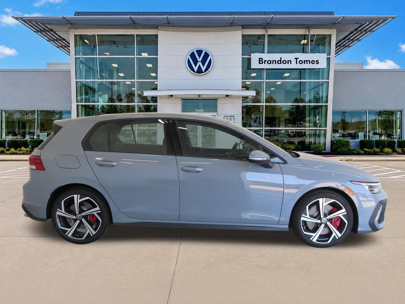 New 2026 Volkswagen GTI SE FWD image 2