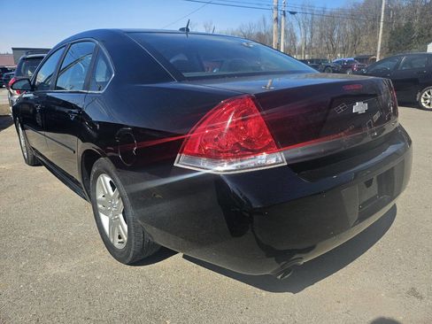 Used 2015 Chevrolet Impala LT w/ LT Sunroof Package image 10