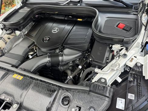 Used 2024 Mercedes-Benz GLE 350 4MATIC image 5