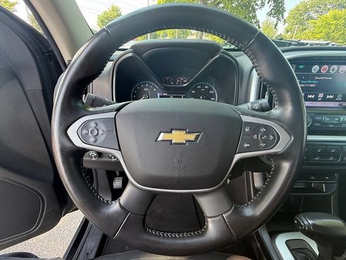 Used 2017 Chevrolet Colorado LT w/ LT Convenience Package AWD/4WD image 14