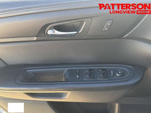 Used 2014 Chevrolet Traverse LT FWD image 18
