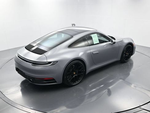 Certified 2024 Porsche 911 Carrera RWD image 38