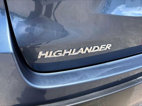 Used 2019 Toyota Highlander Limited Platinum AWD/4WD image 31